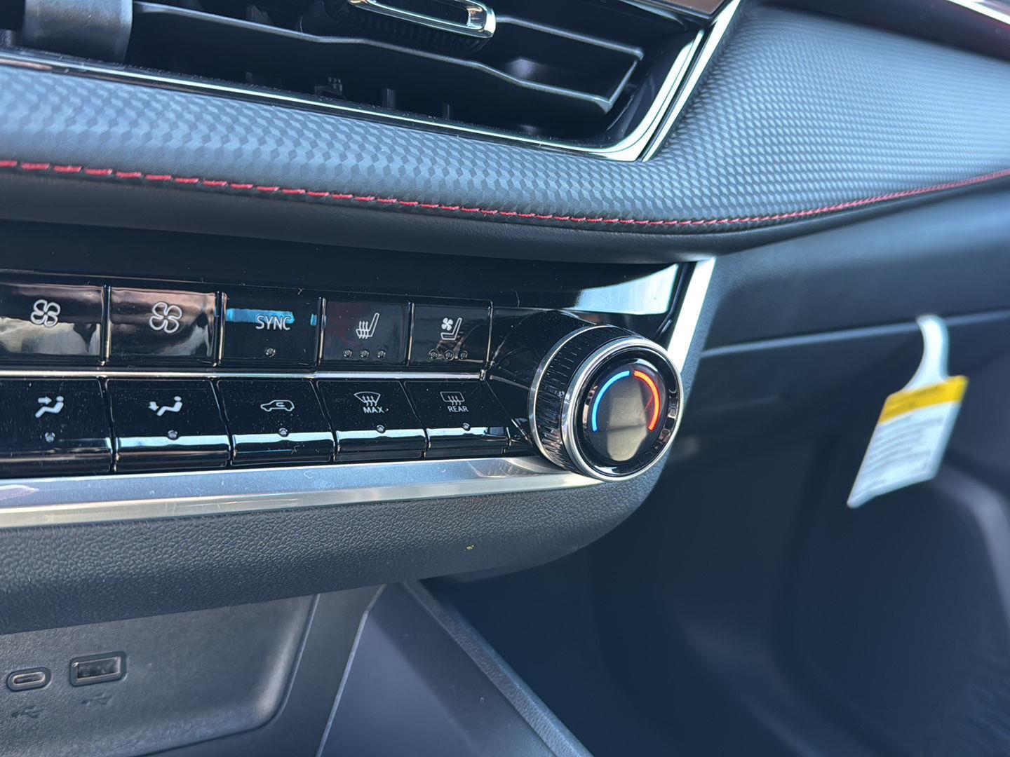 New 2026 Polar White Tricoat Chevrolet FWD RS image 25