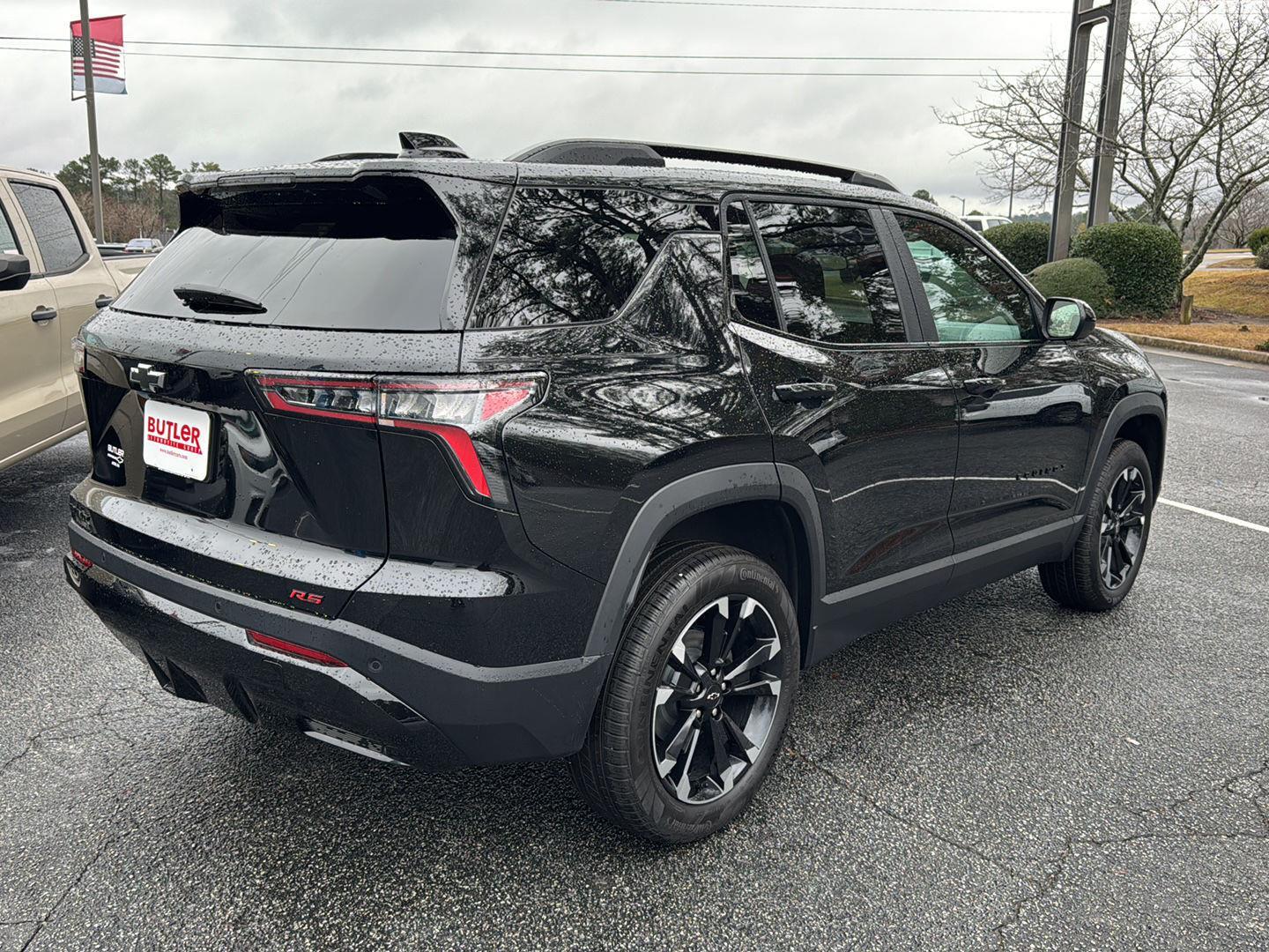 New 2026 Mosaic Black Metallic Chevrolet FWD RS image 5