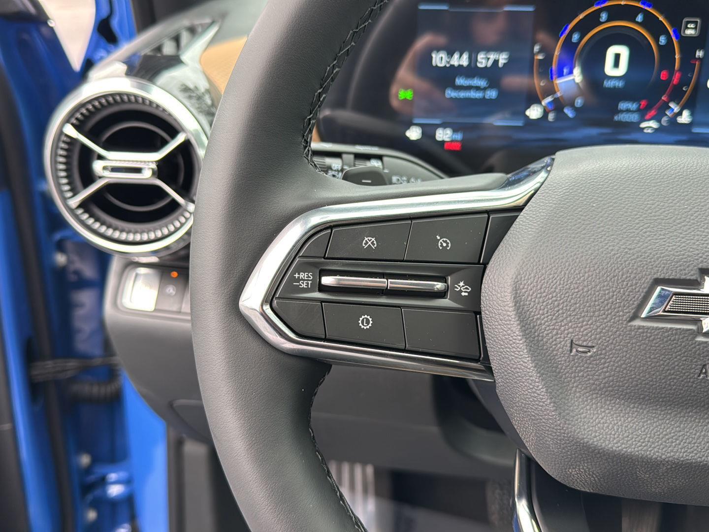 New 2026 Reef Blue Metallic Chevrolet FWD ACTIV image 18