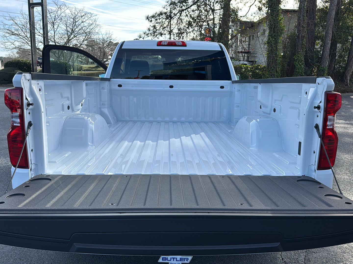 New 2026 Summit White Chevrolet Work Truck image 22