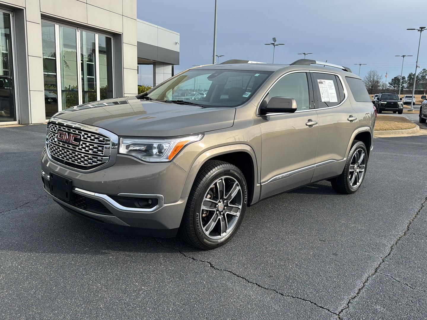 Pepperdust Metallic 2019 GMC Acadia Denali FWD SUV / Crossover Front-Wheel Drive 6-Speed Automatic