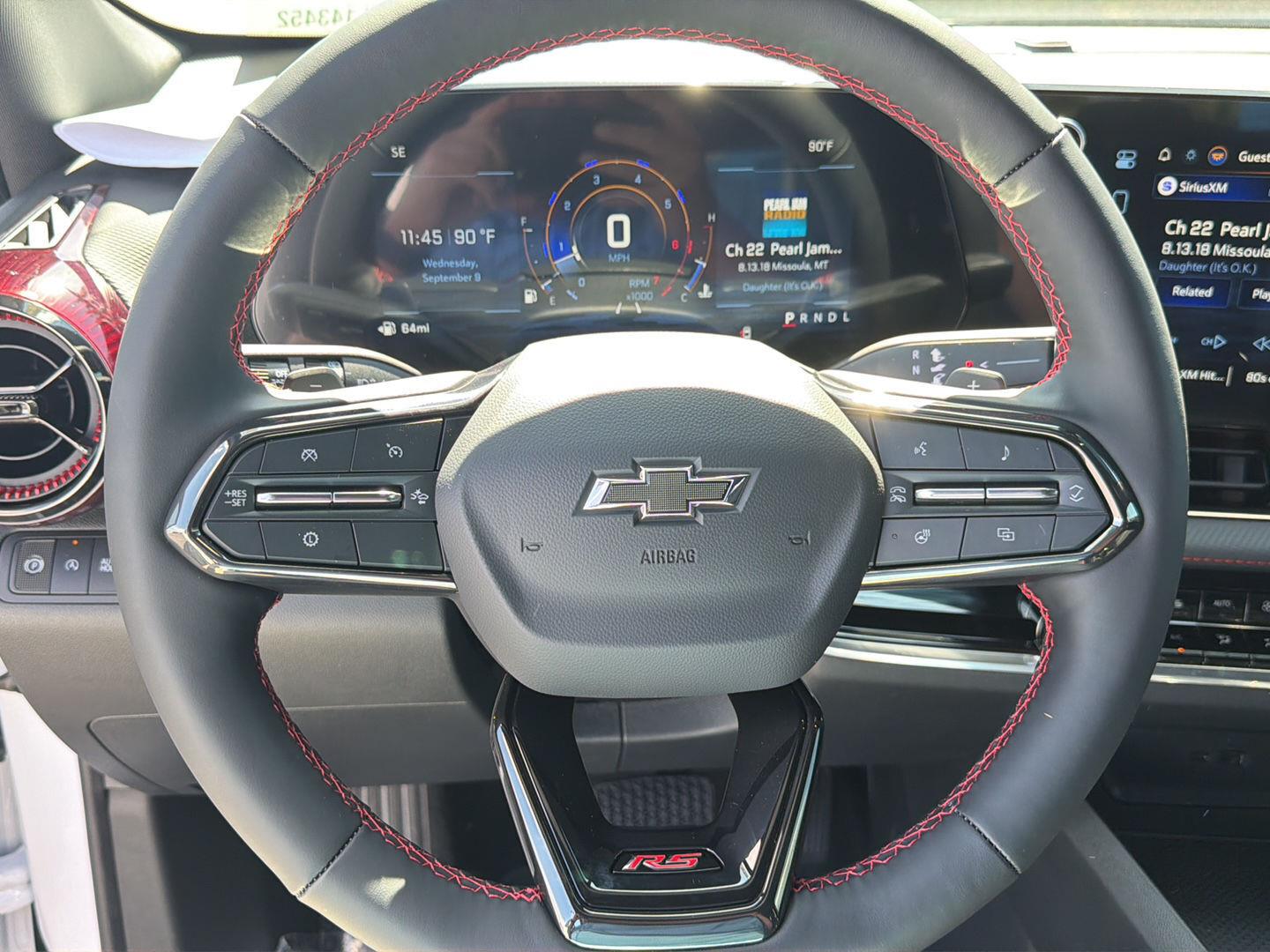 New 2027 Polar White Tricoat Chevrolet FWD RS image 19
