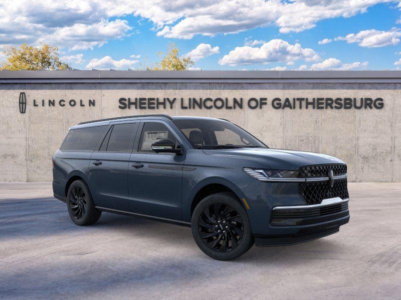 Flight Blue Metallic Clearcoat 2026 Lincoln Navigator SUV / Crossover Four-Wheel Drive Automatic