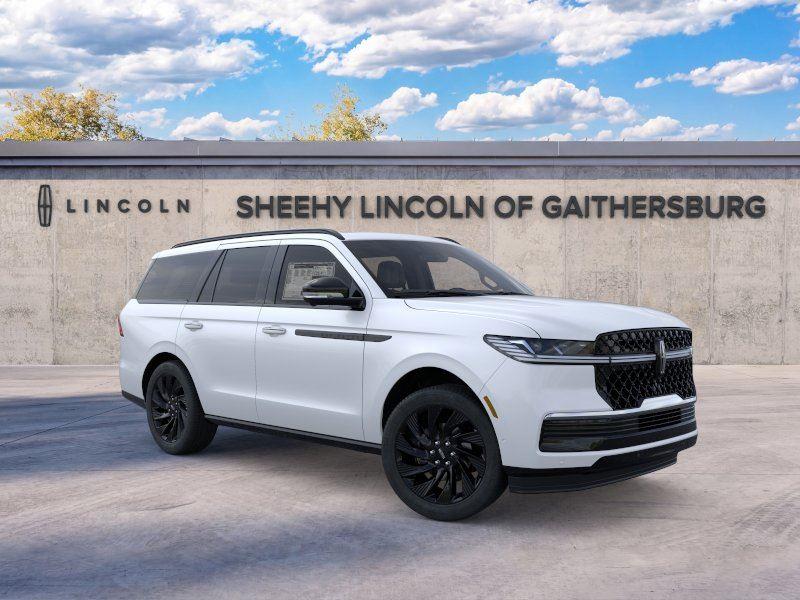 Pristine White Metallic Tri-Coat 2026 Lincoln Navigator SUV / Crossover Four-Wheel Drive Automatic