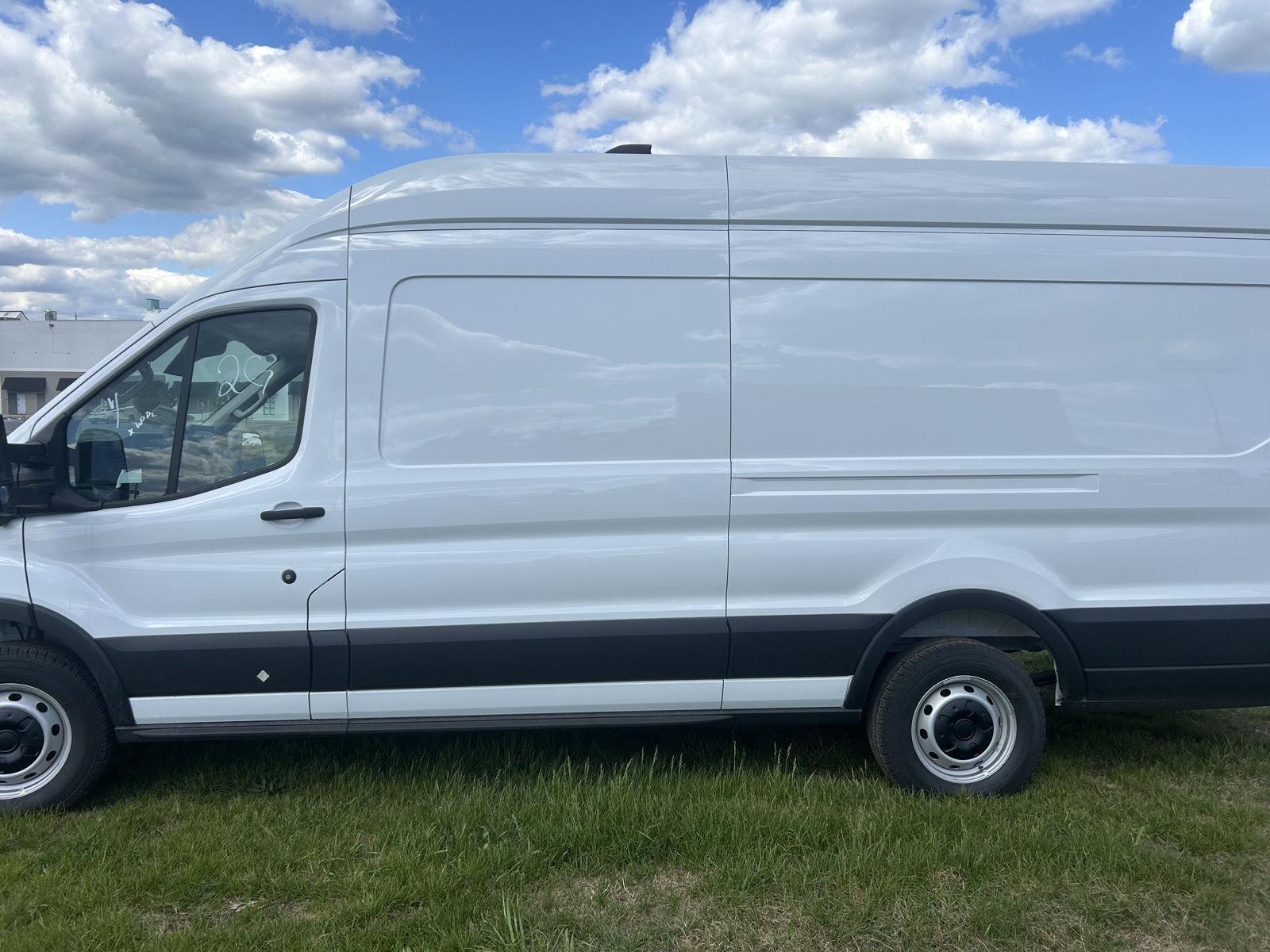 New 2026 Oxford White Ford 350 image 9