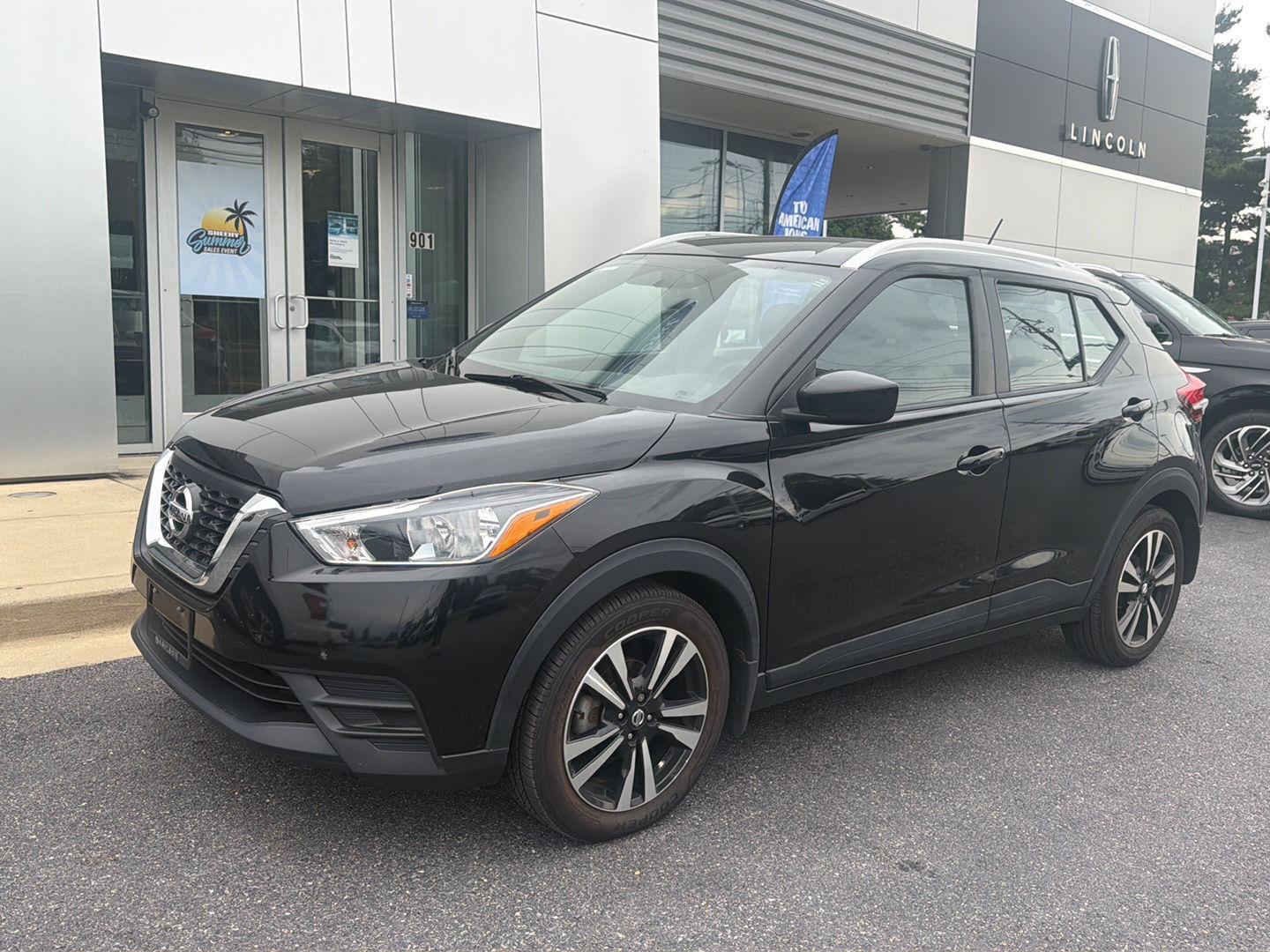 Used 2018 Super Black Nissan SV image 7