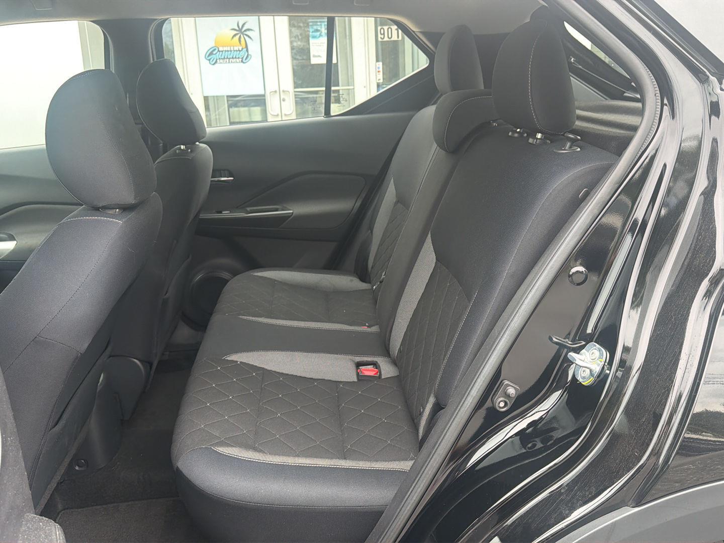 Used 2018 Super Black Nissan SV image 10