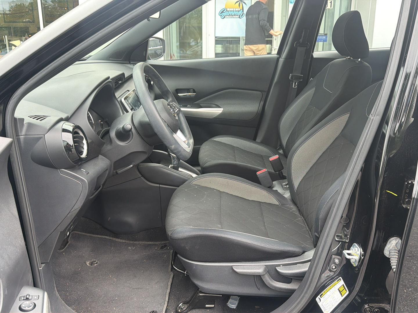 Used 2018 Super Black Nissan SV image 21