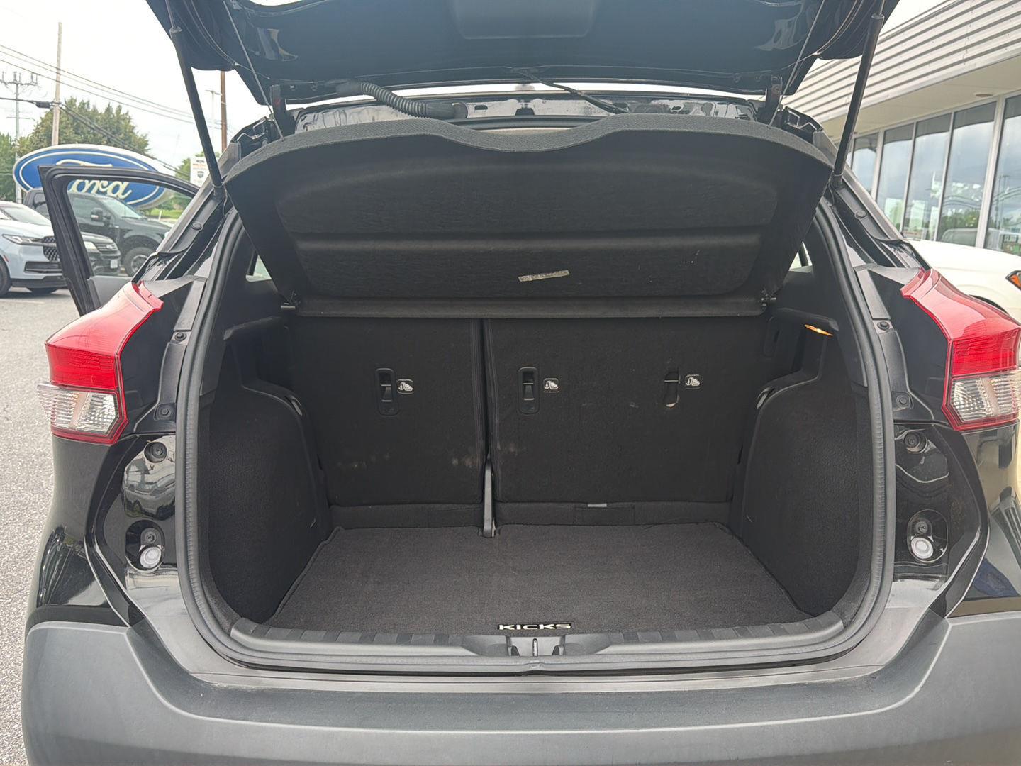 Used 2018 Super Black Nissan SV image 23