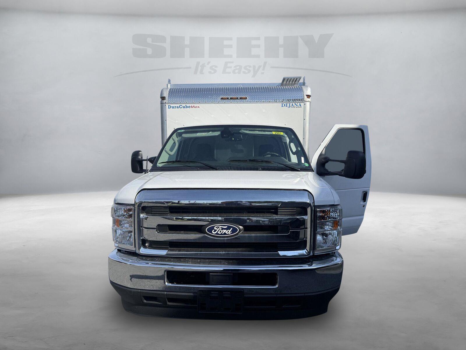 New 2027 Oxford White Ford  image 5