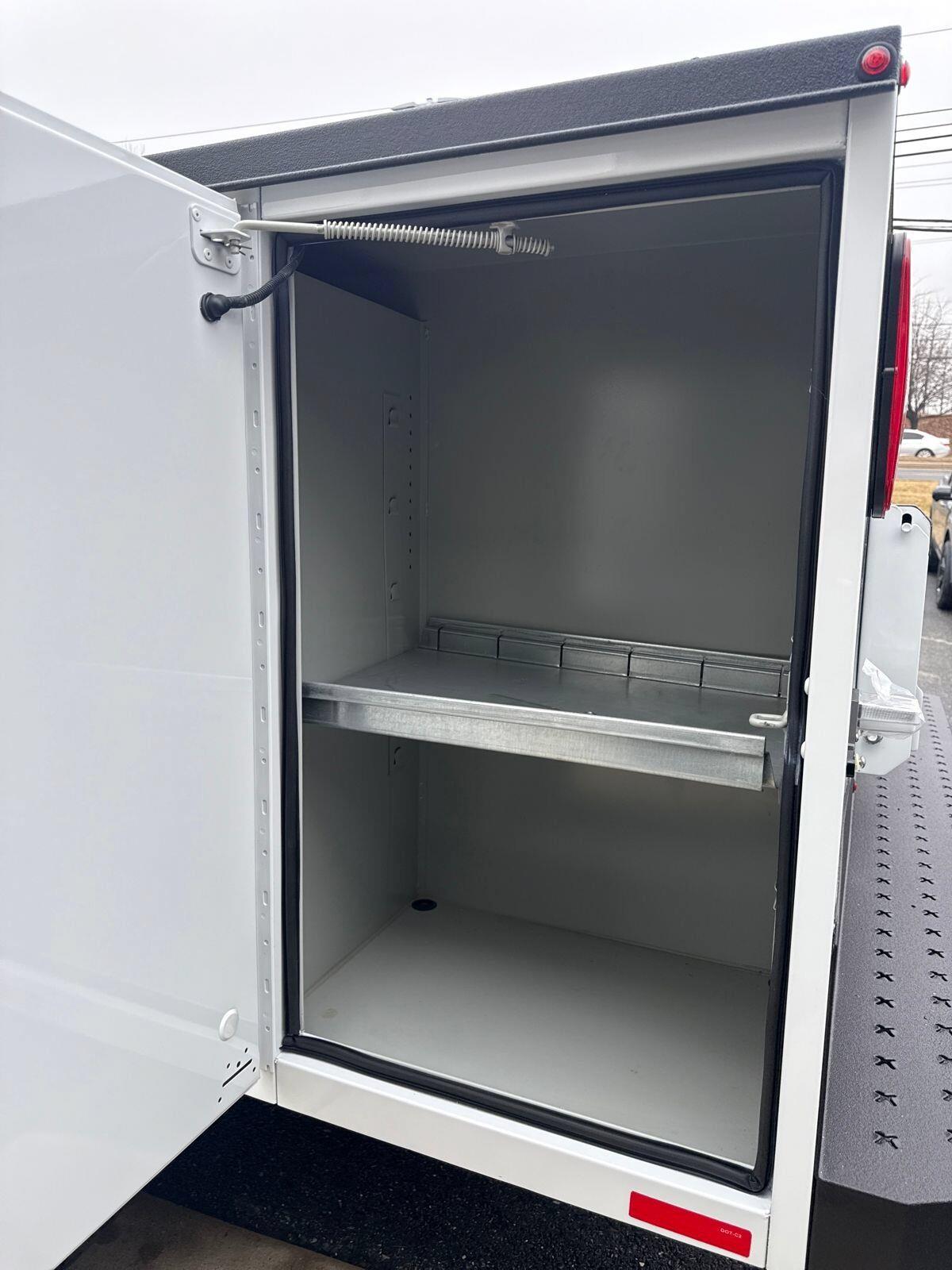 New 2026 Oxford White Ford XL image 13