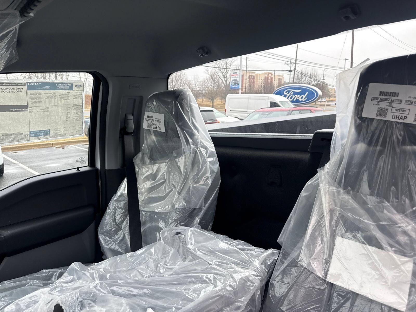 New 2026 Oxford White Ford XL image 21