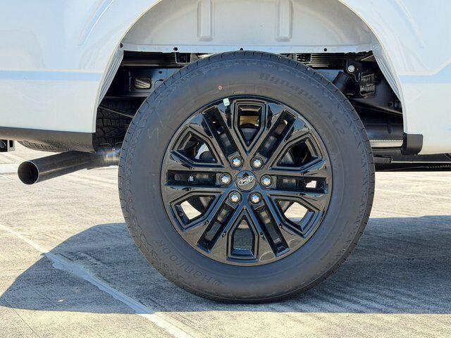 New 2026 Star White Metallic Tri-Coat Ford LARIAT image 7