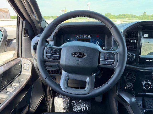 New 2026 Star White Metallic Tri-Coat Ford LARIAT image 22