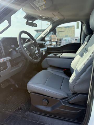 New 2026 Oxford White Ford XL image 10