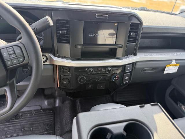 New 2026 Oxford White Ford XL image 11