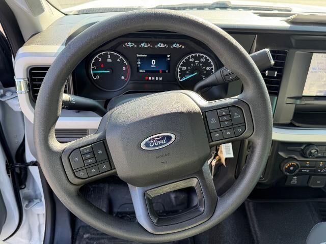New 2026 Oxford White Ford XL image 7