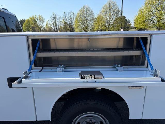 New 2026 Oxford White Ford XL image 14