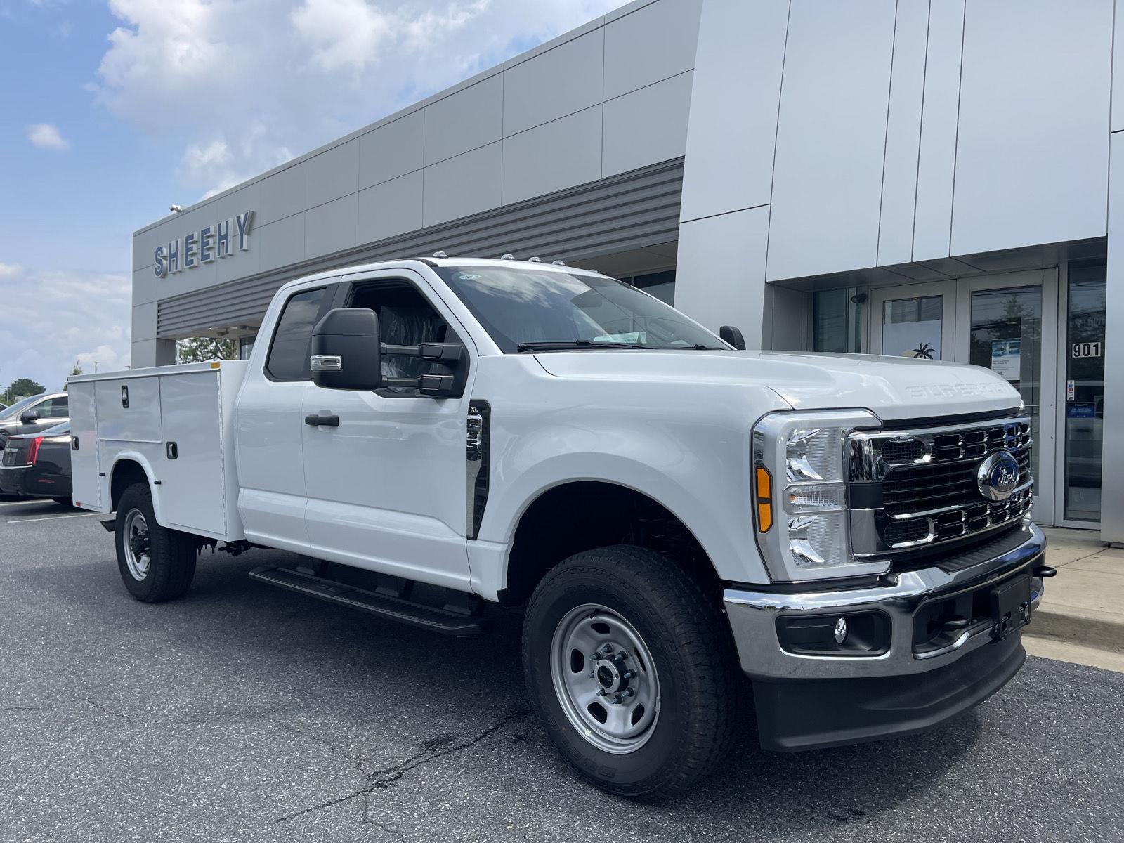 New 2026 Oxford White Ford XL image 2