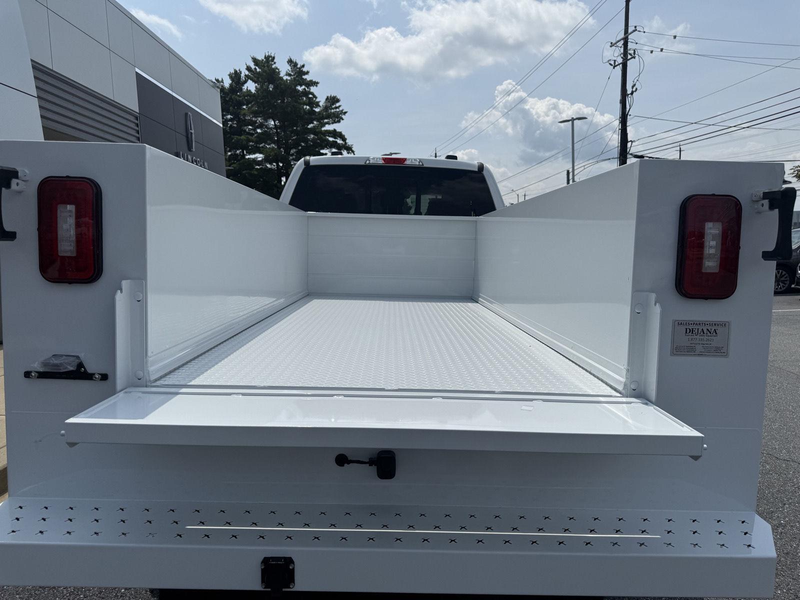 New 2026 Oxford White Ford XL image 12
