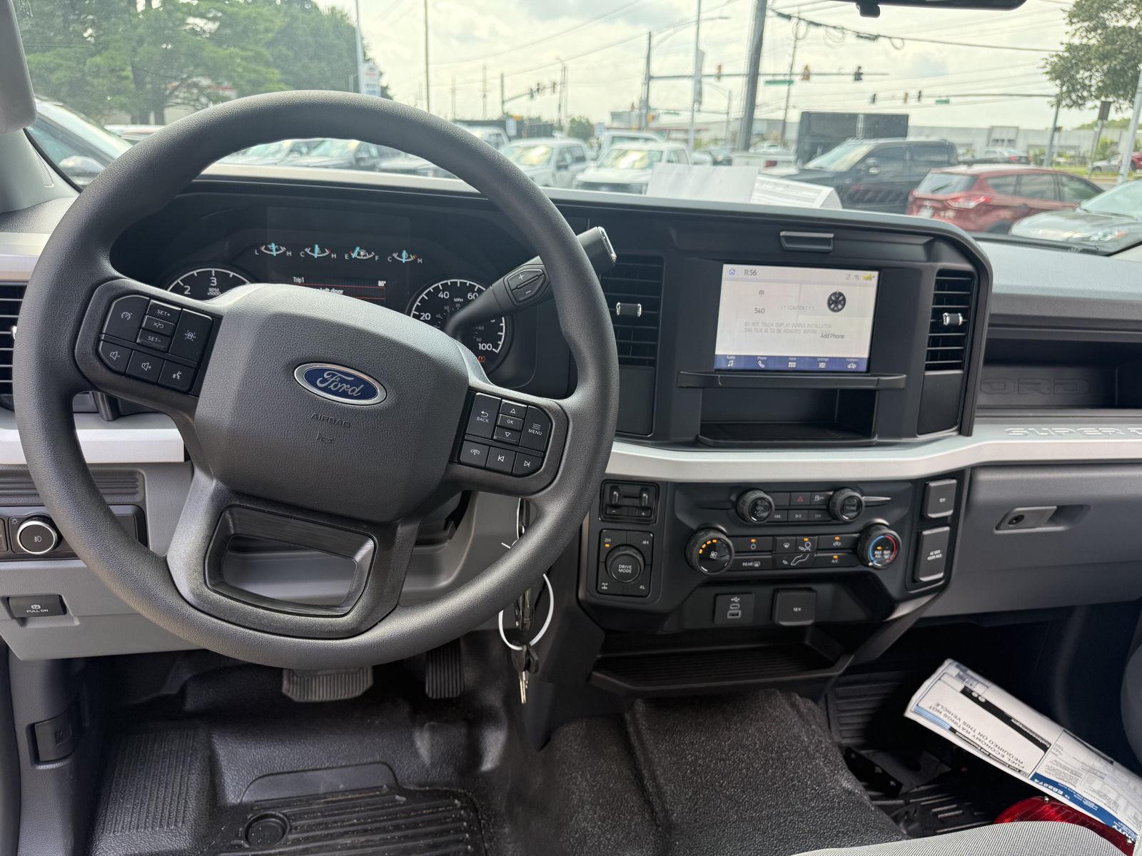 New 2026 Oxford White Ford XL image 17