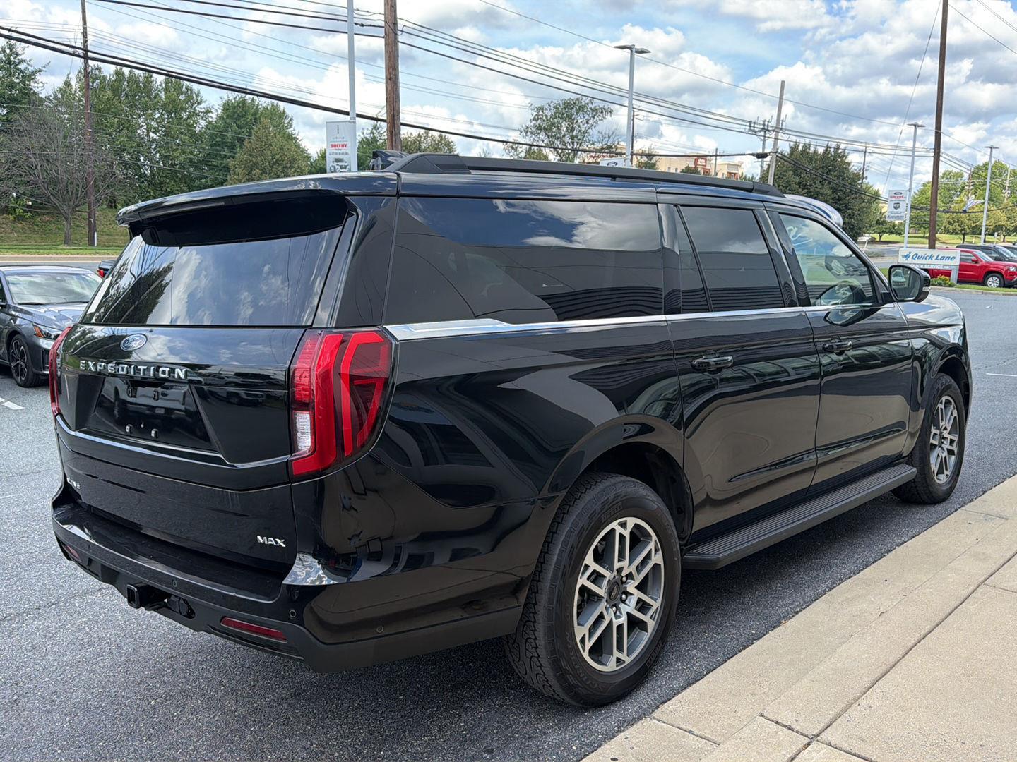 Used 2025  Ford Active image 2