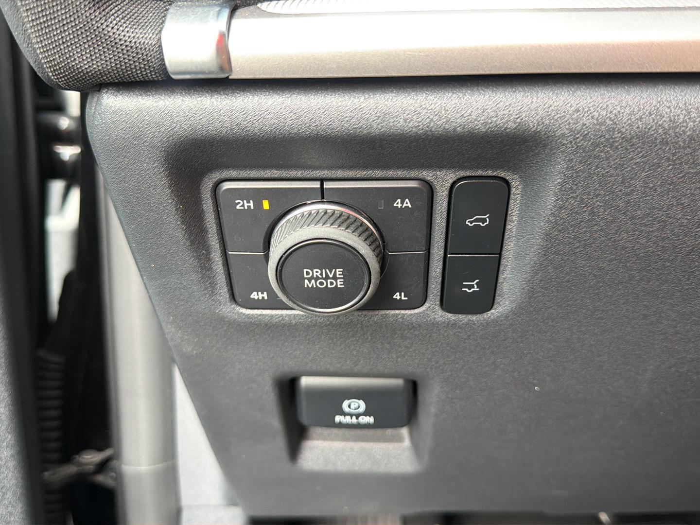Used 2025  Ford Active image 19