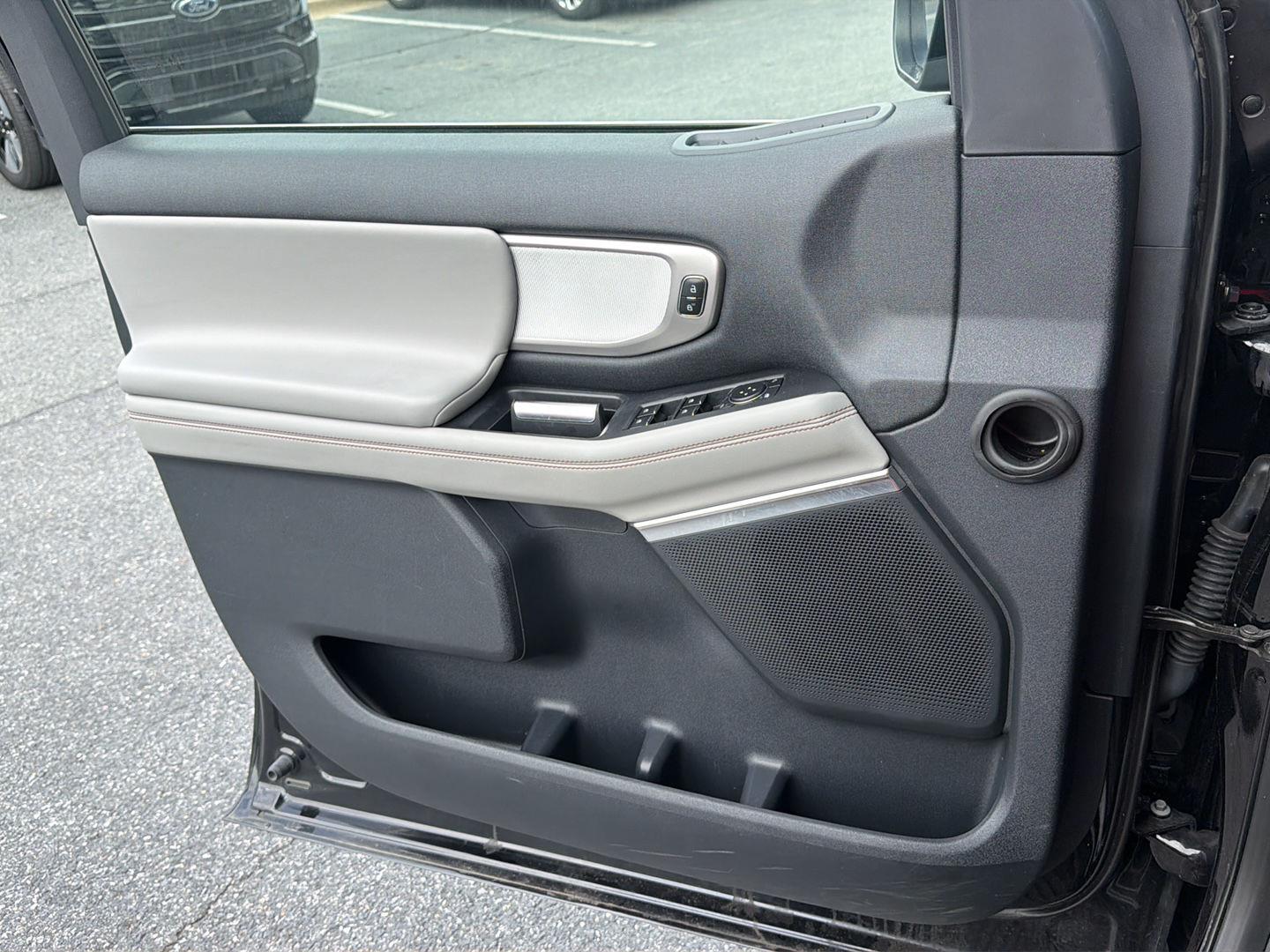 Used 2025  Ford Active image 20