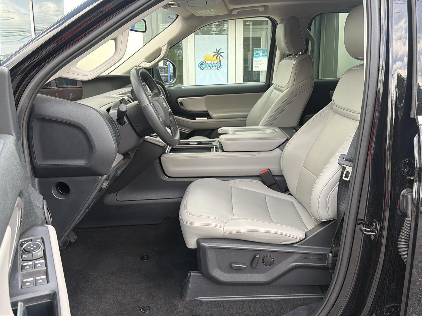 Used 2025  Ford Active image 21