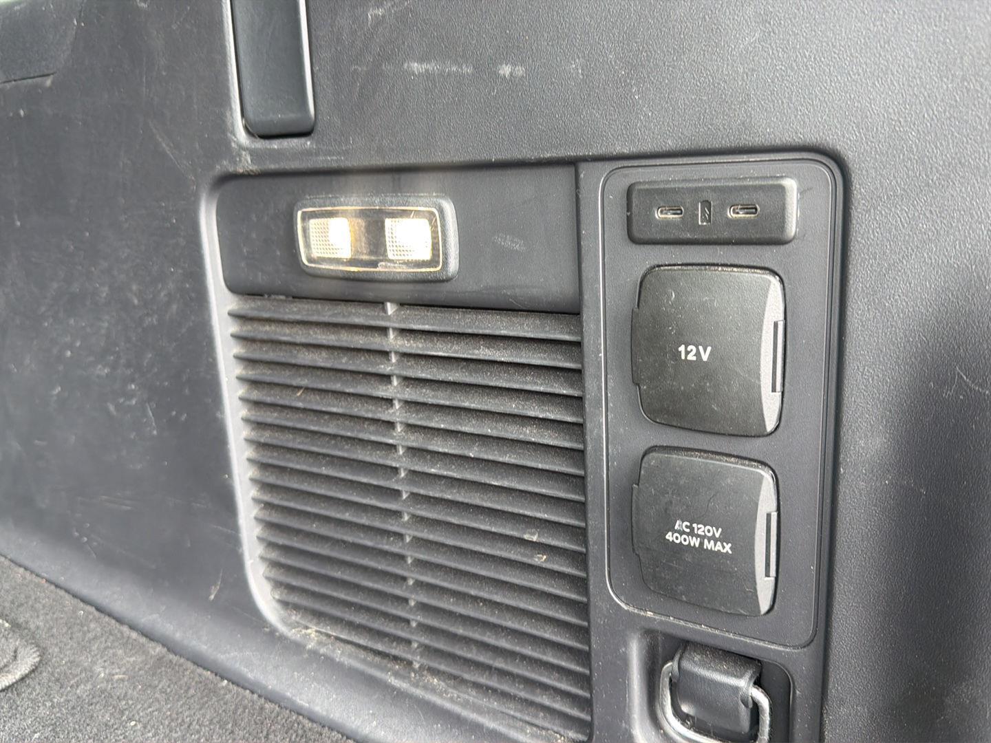 Used 2025  Ford Active image 25