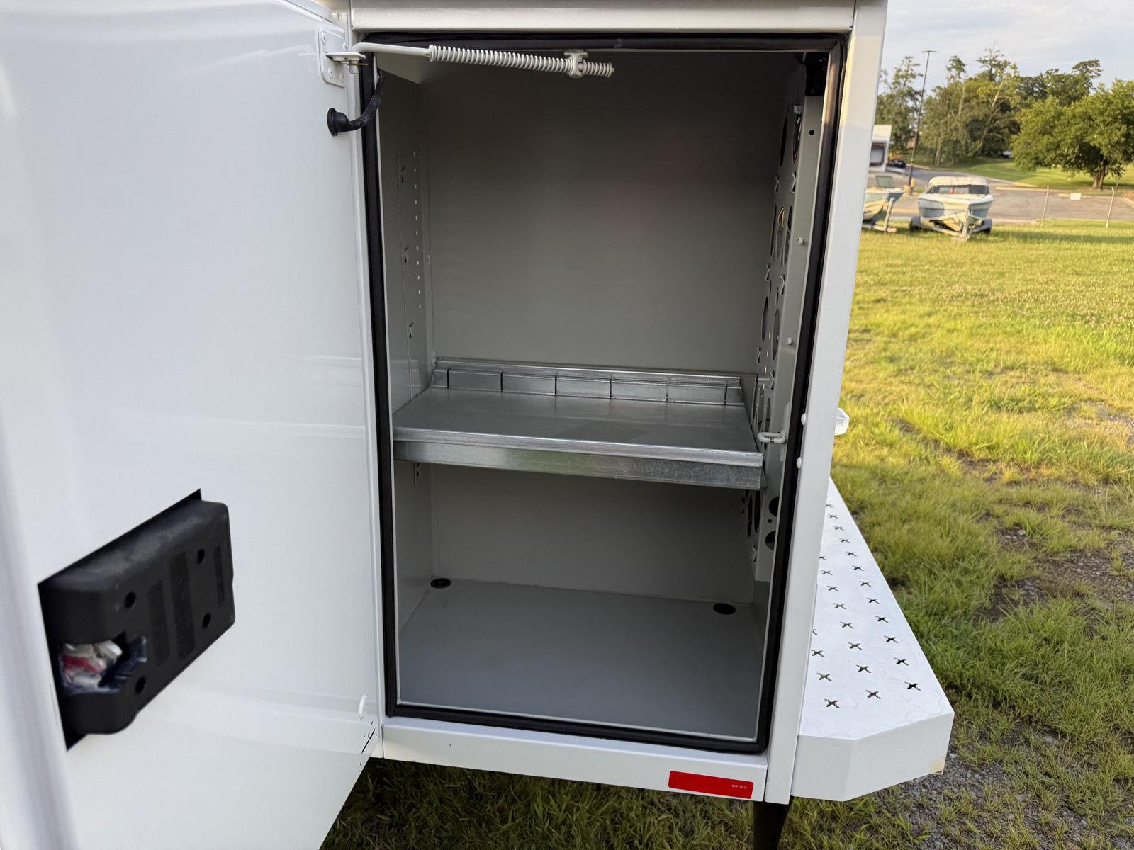 New 2026 Oxford White Ford XL image 30