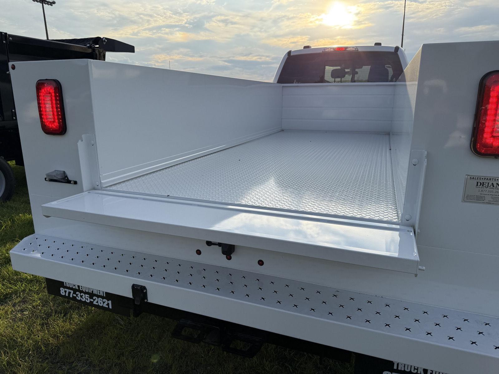 New 2026 Oxford White Ford XL image 39