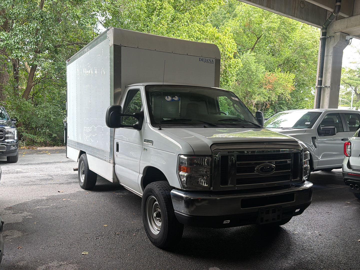  2019 Ford E-Series Chassis Van Rear-Wheel Drive 6-Speed Automatic