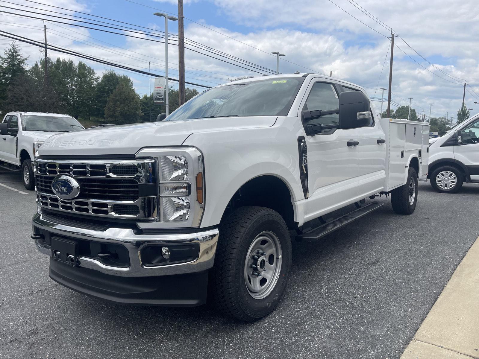 New 2026 Oxford White Ford XL image 8