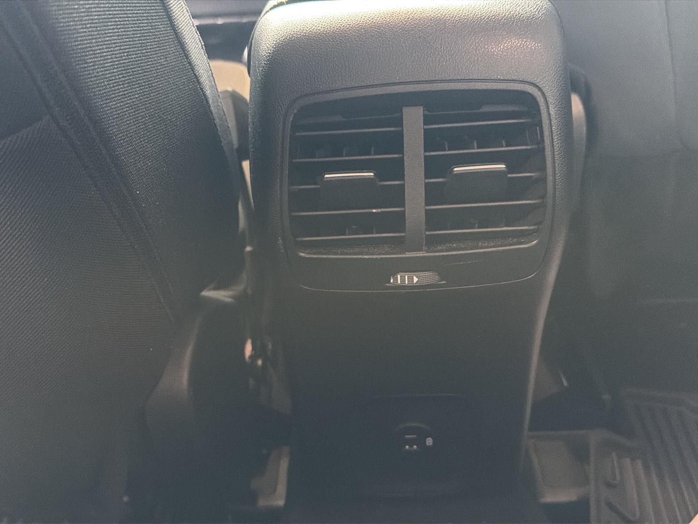 Used 2022 Stone Blue Metallic Ford SE Hybrid image 18