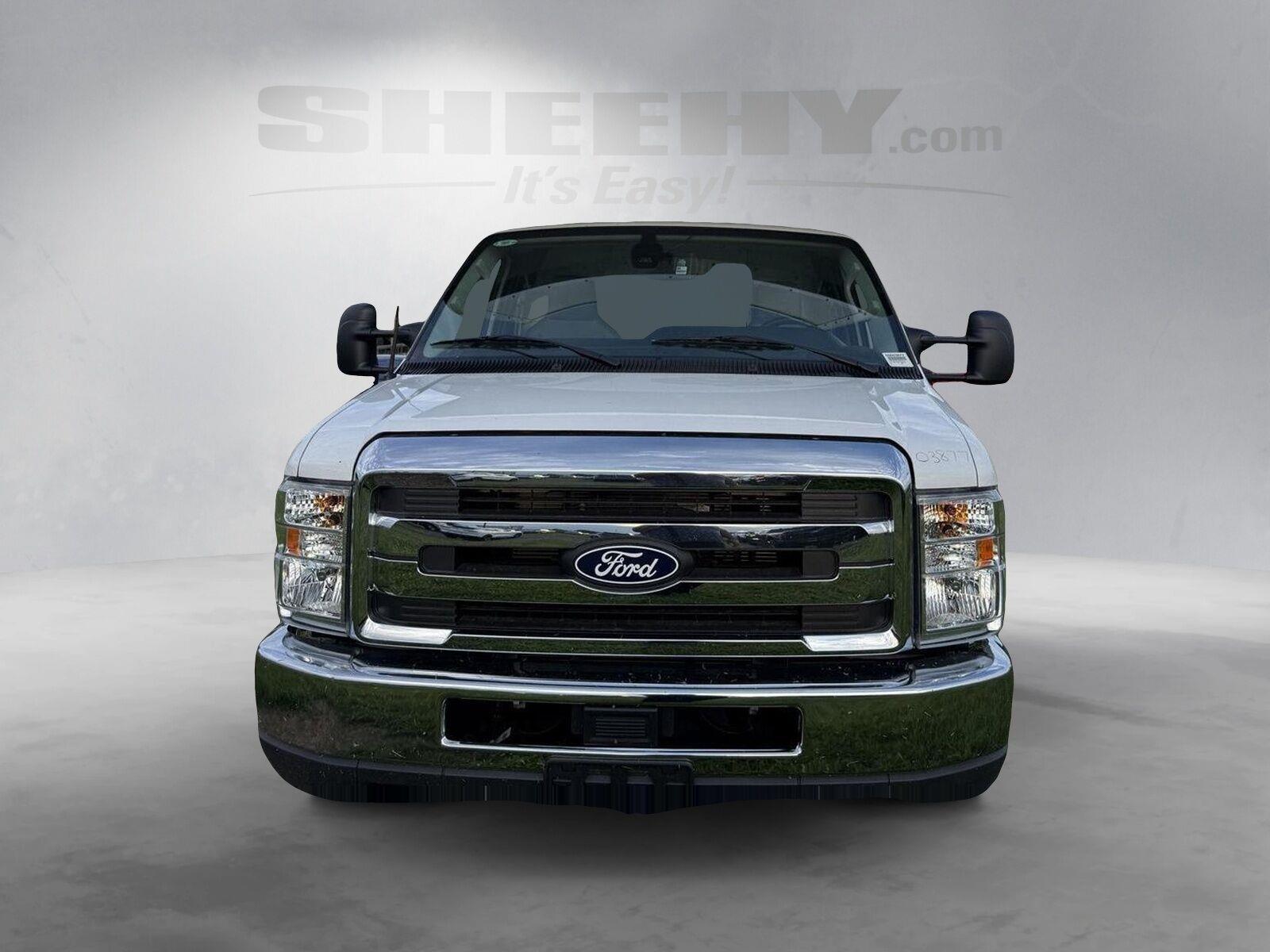 New 2027 Oxford White Ford  image 3