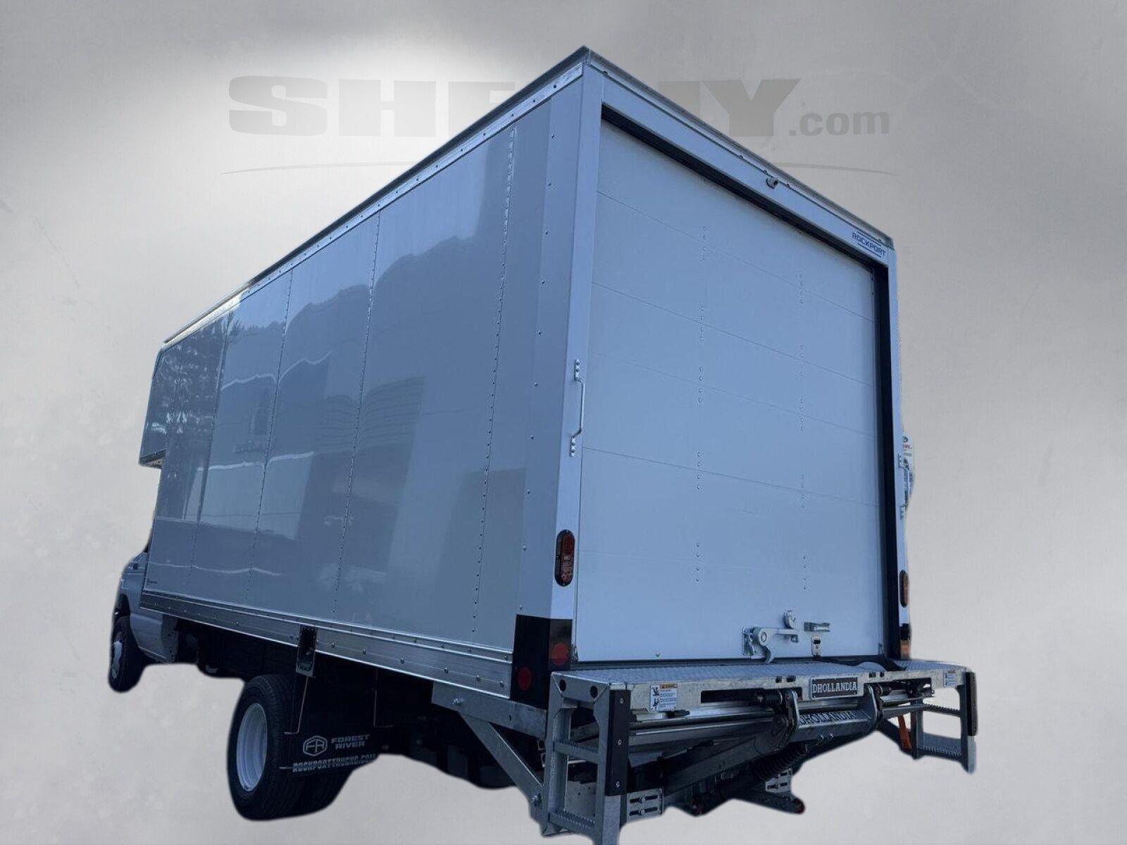 New 2027 Oxford White Ford  image 6