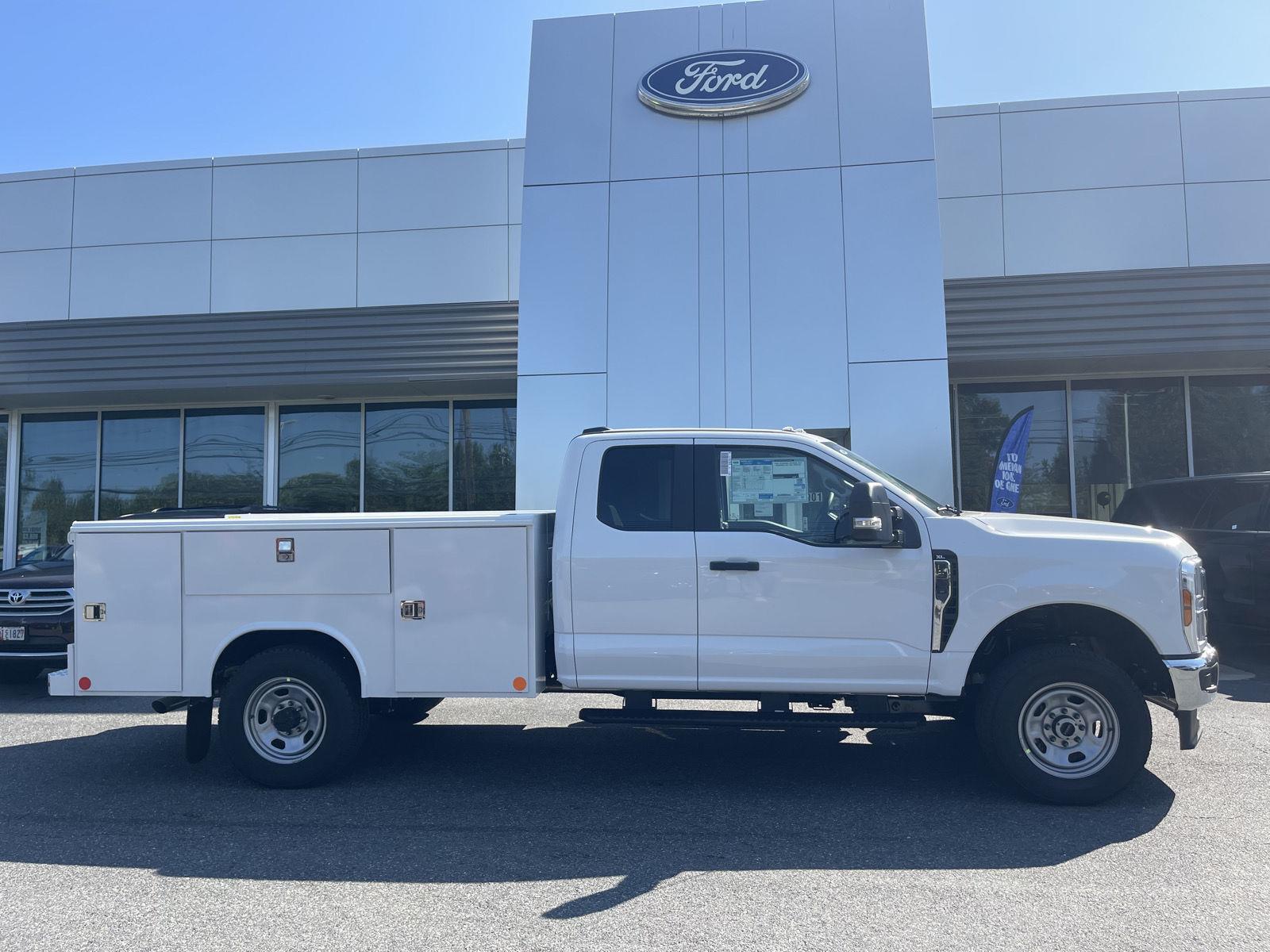2026 Ford Super Duty F-350 SRW XL