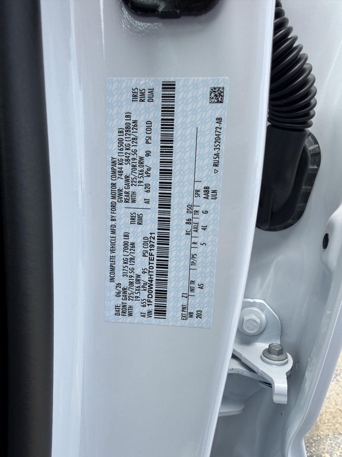 New 2026 Oxford White Ford XL image 18