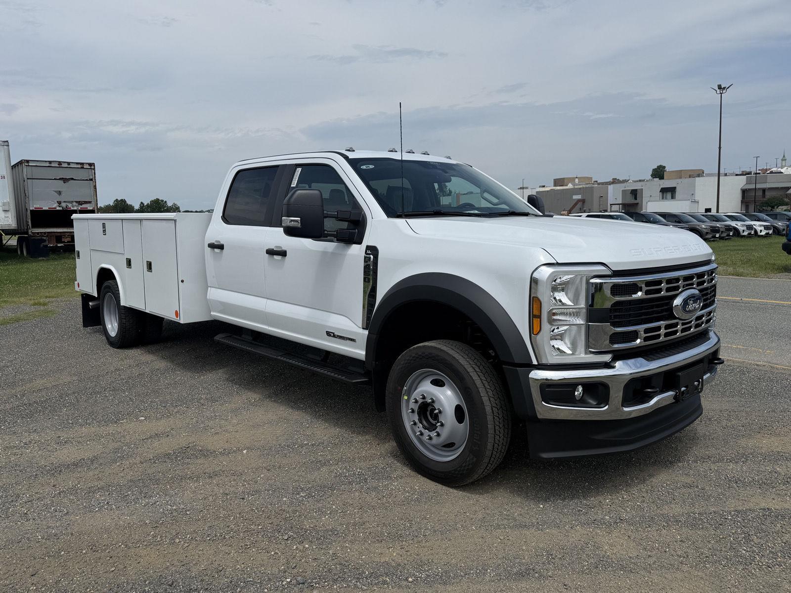 New 2026 Oxford White Ford XL image 2