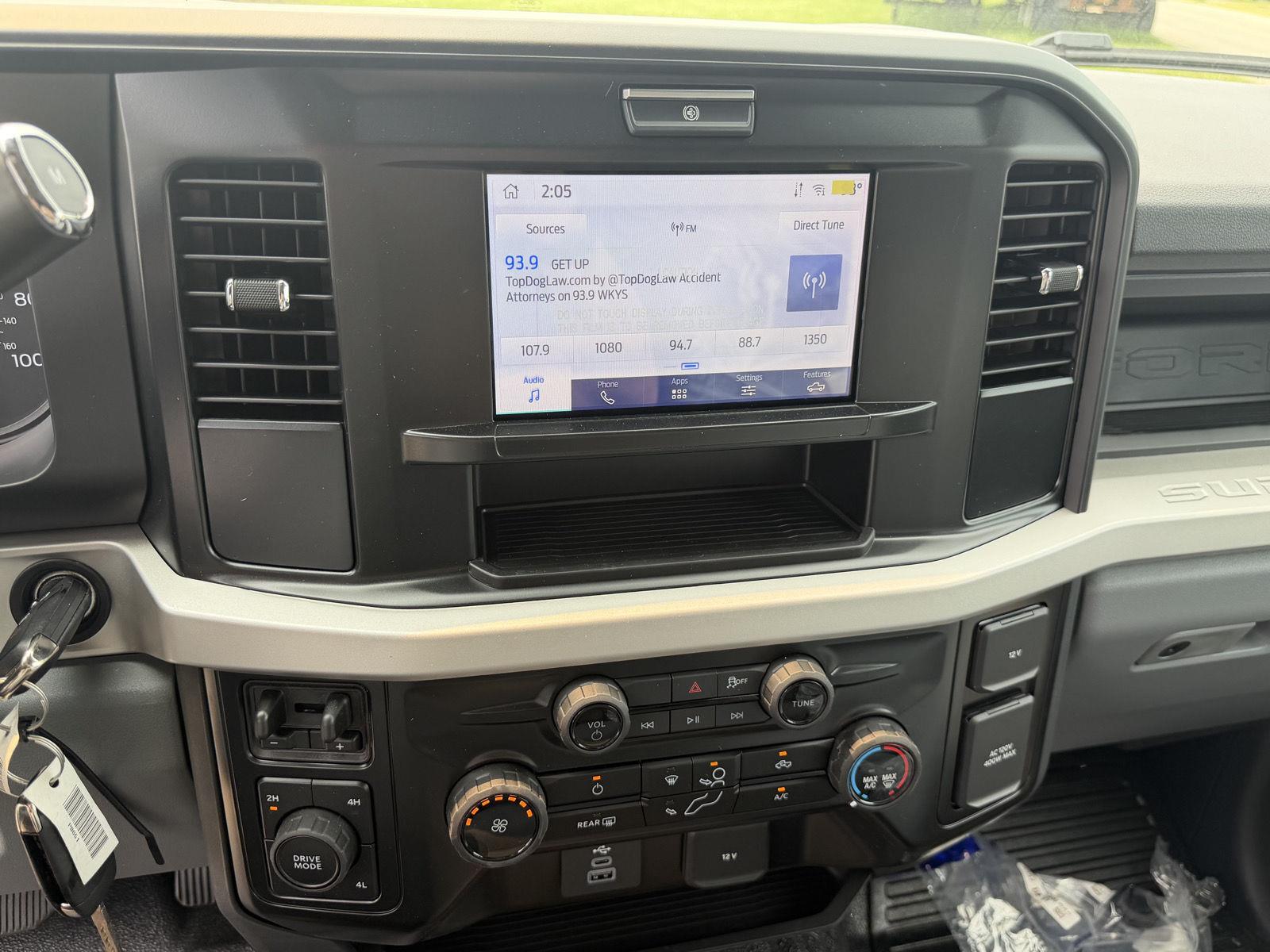 New 2026 Oxford White Ford XL image 11