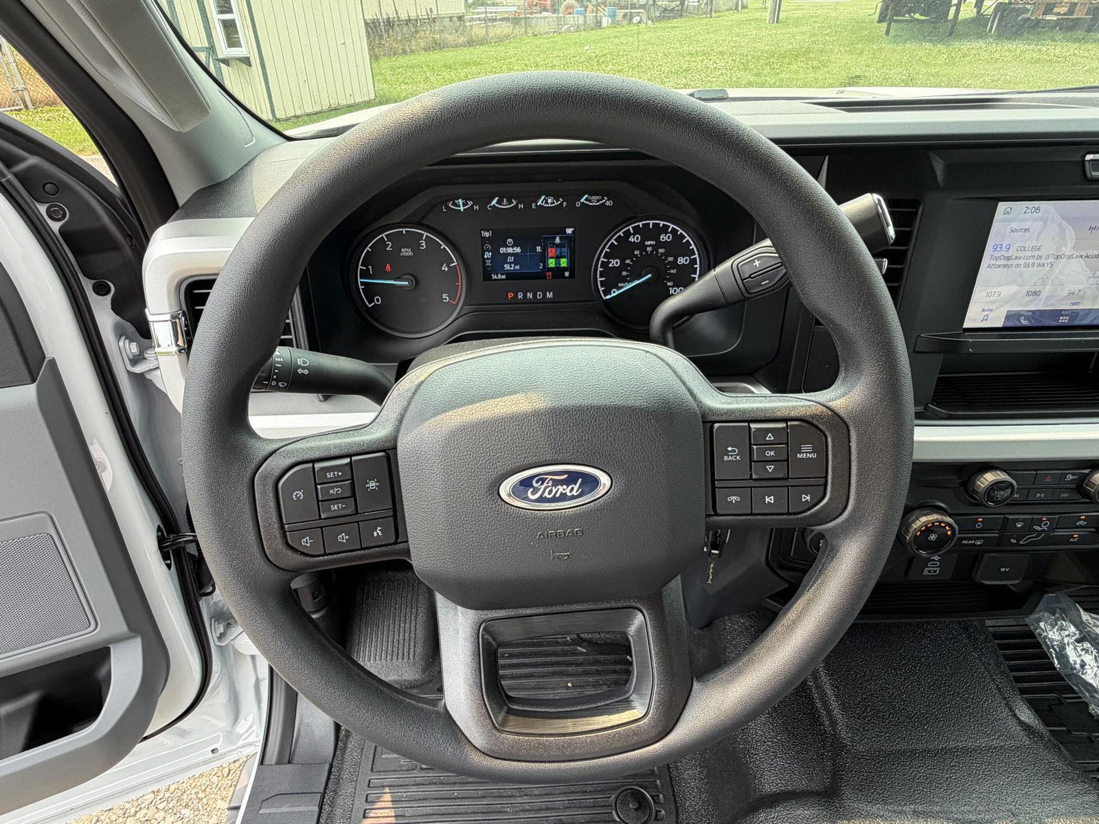 New 2026 Oxford White Ford XL image 14
