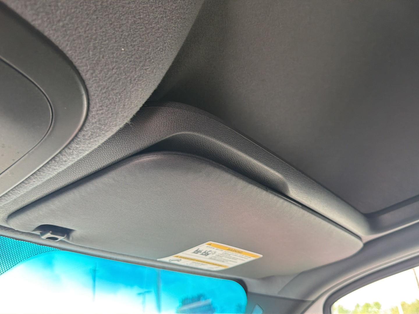 Used 2023 Arctic White Mercedes-Benz 1500 STANDARD ROOF I image 19