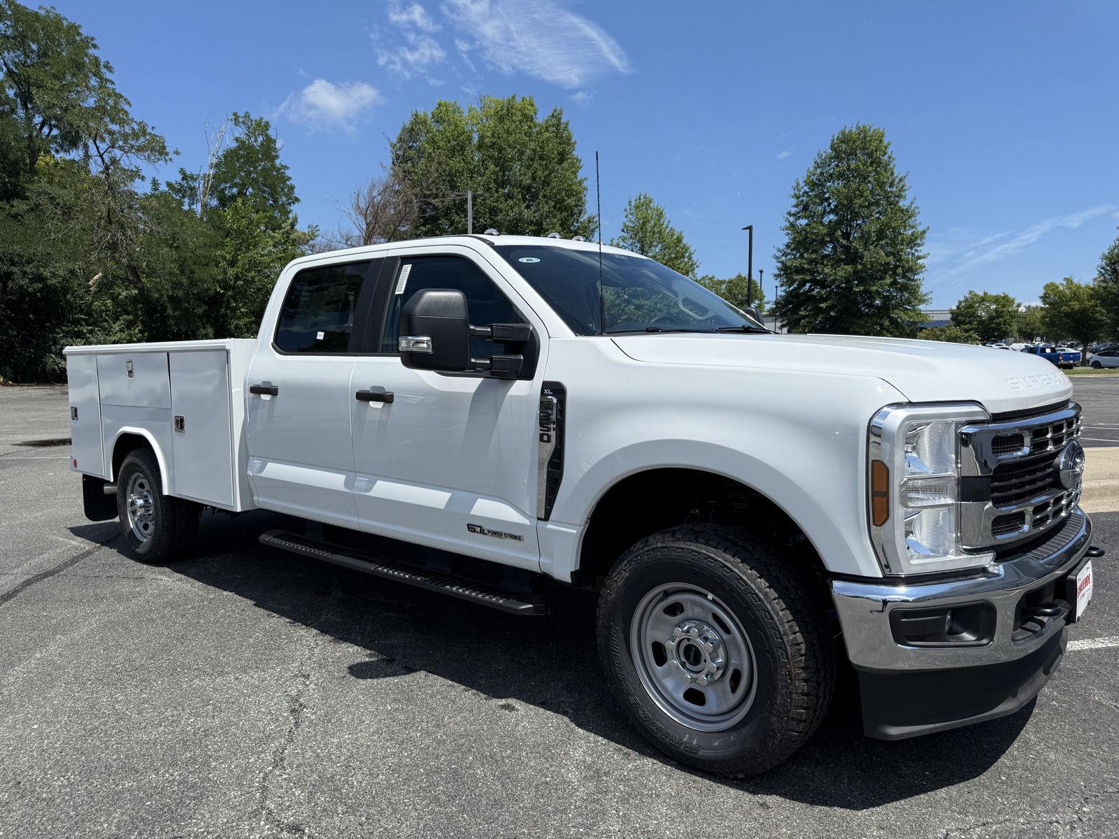 New 2026 Oxford White Ford XL image 2