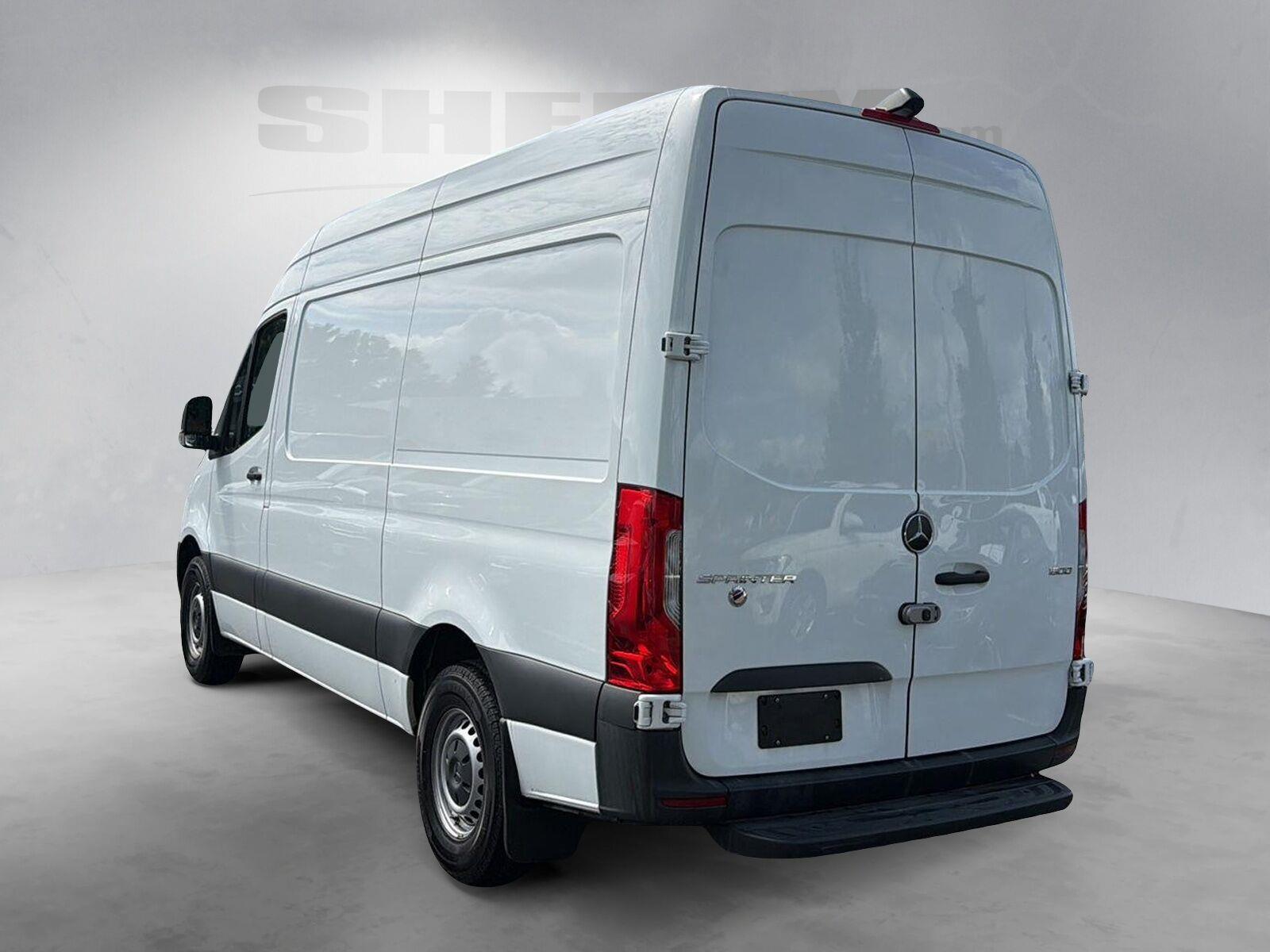 Used 2023 Arctic White Mercedes-Benz 1500 STANDARD ROOF I image 12