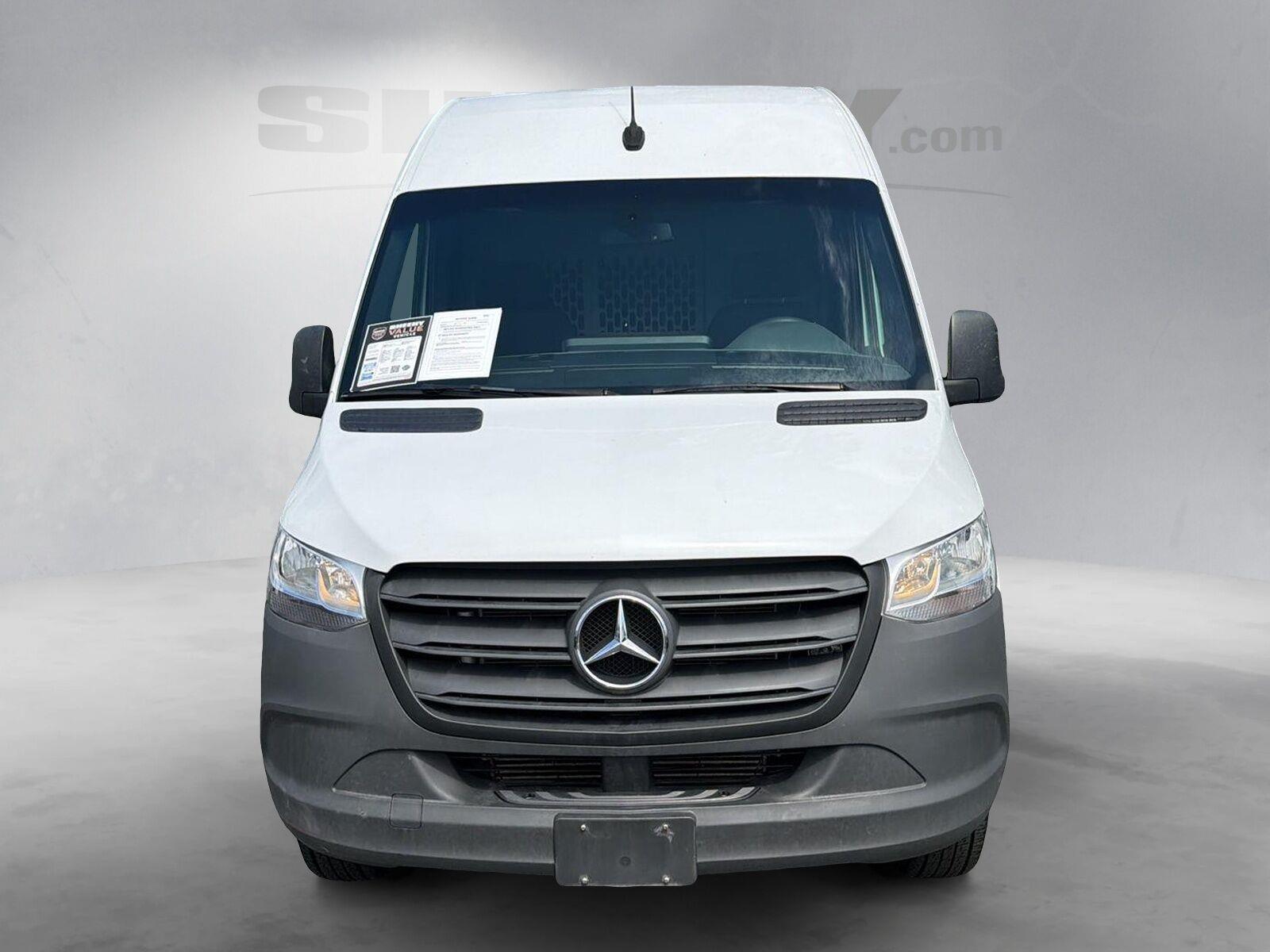 Used 2023 Arctic White Mercedes-Benz 1500 STANDARD ROOF I image 14