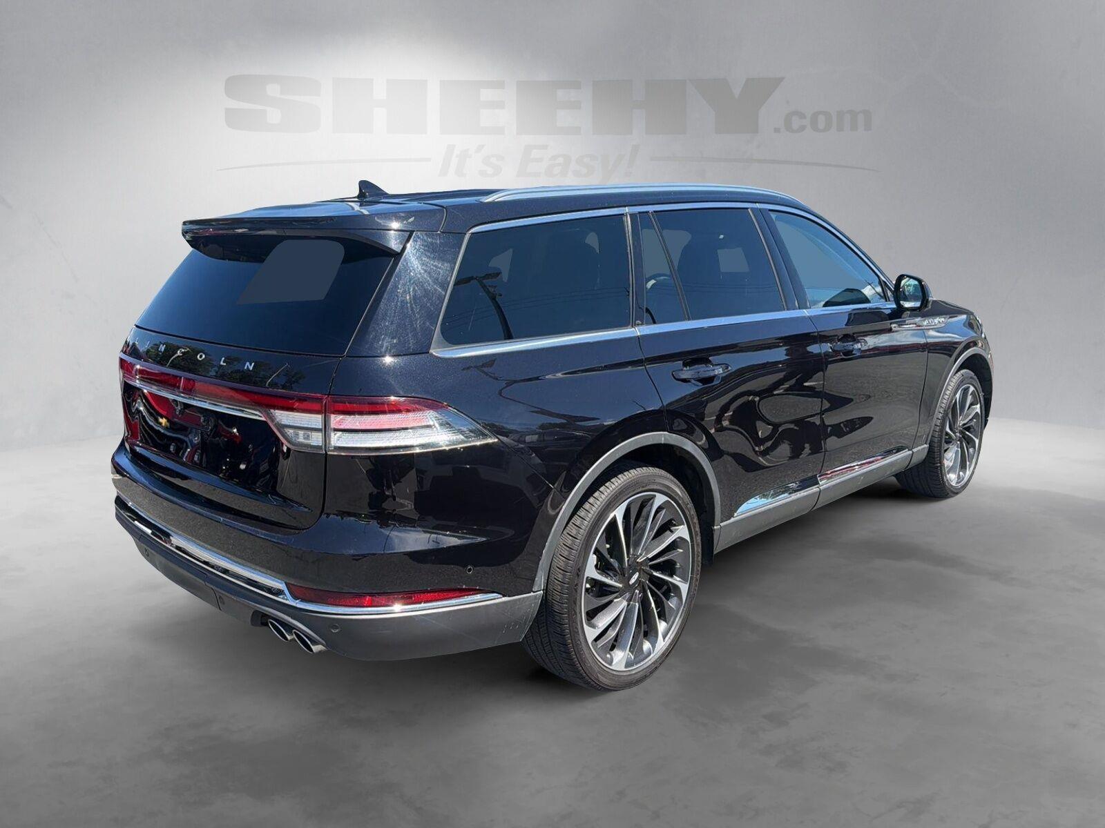 Used 2023 Infinite Black Metallic Clearcoat Lincoln Reserve image 12