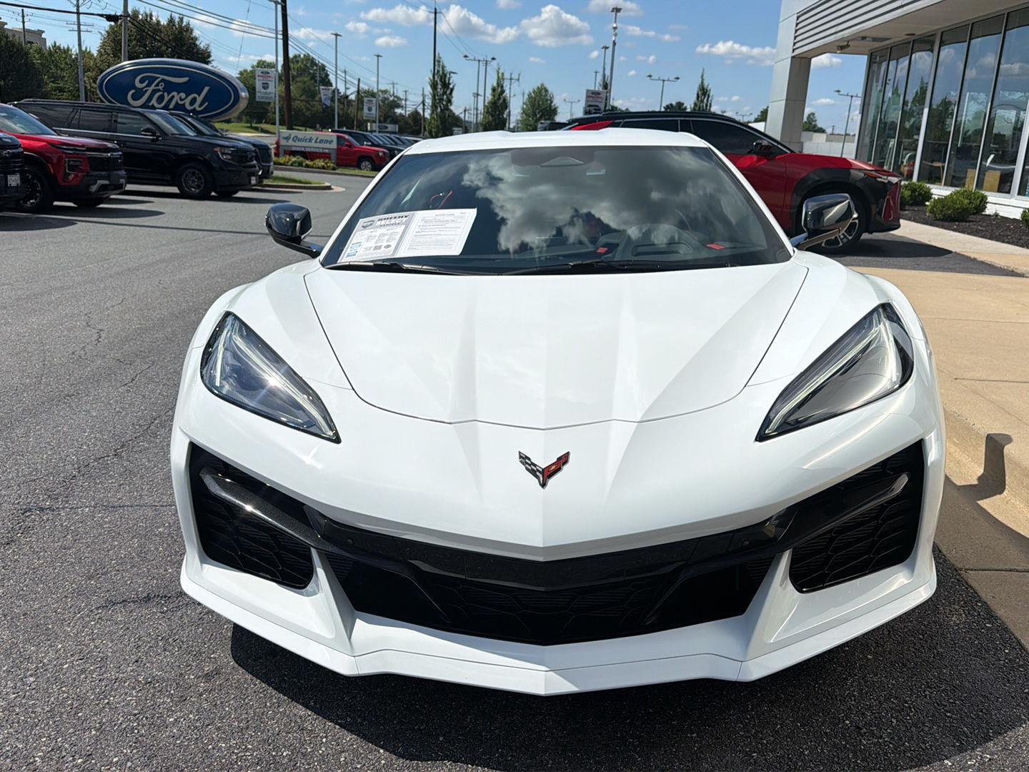 Used 2025 Arctic White Chevrolet 2LZ image 11
