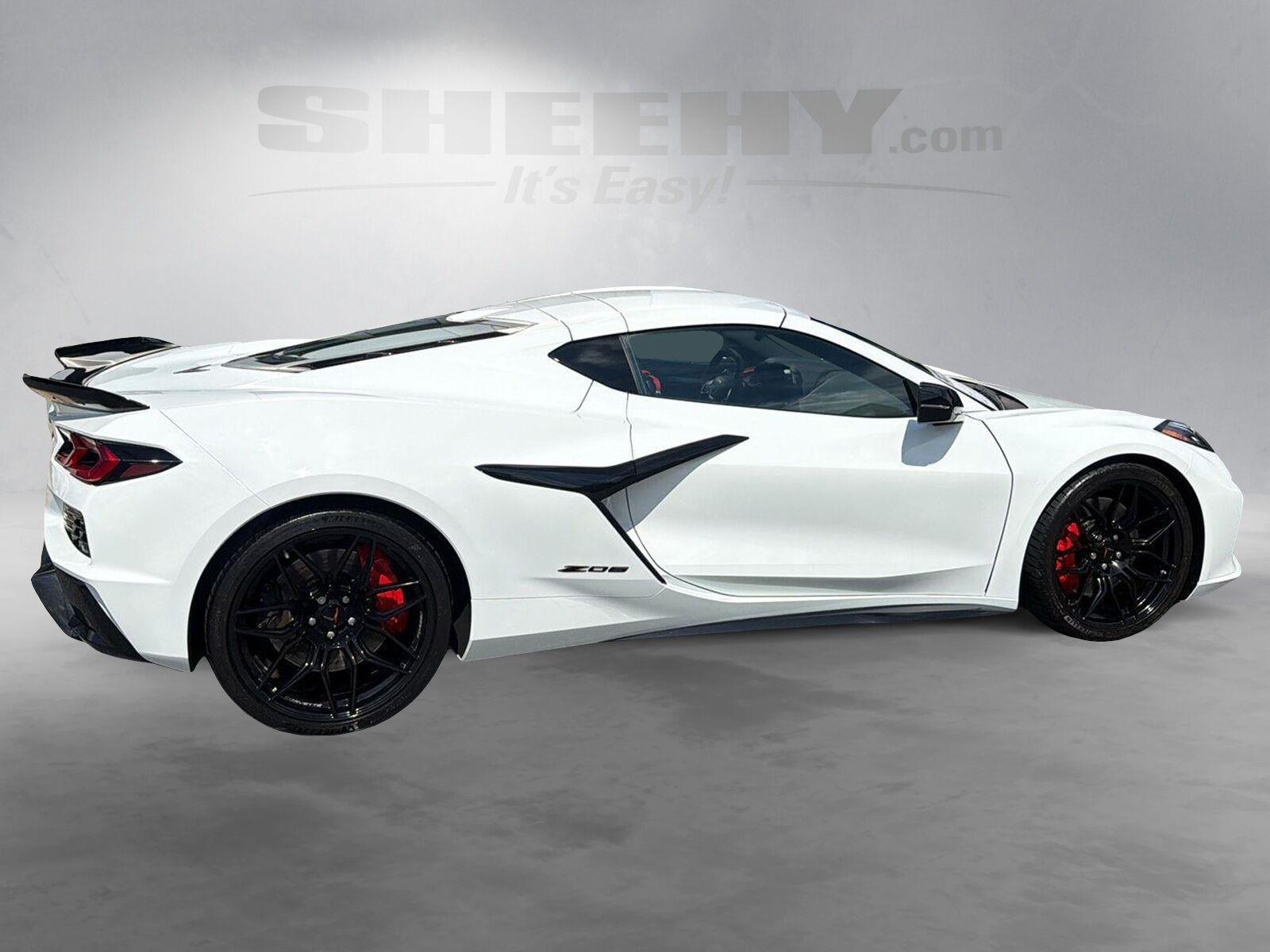 Used 2025 Arctic White Chevrolet 2LZ image 8