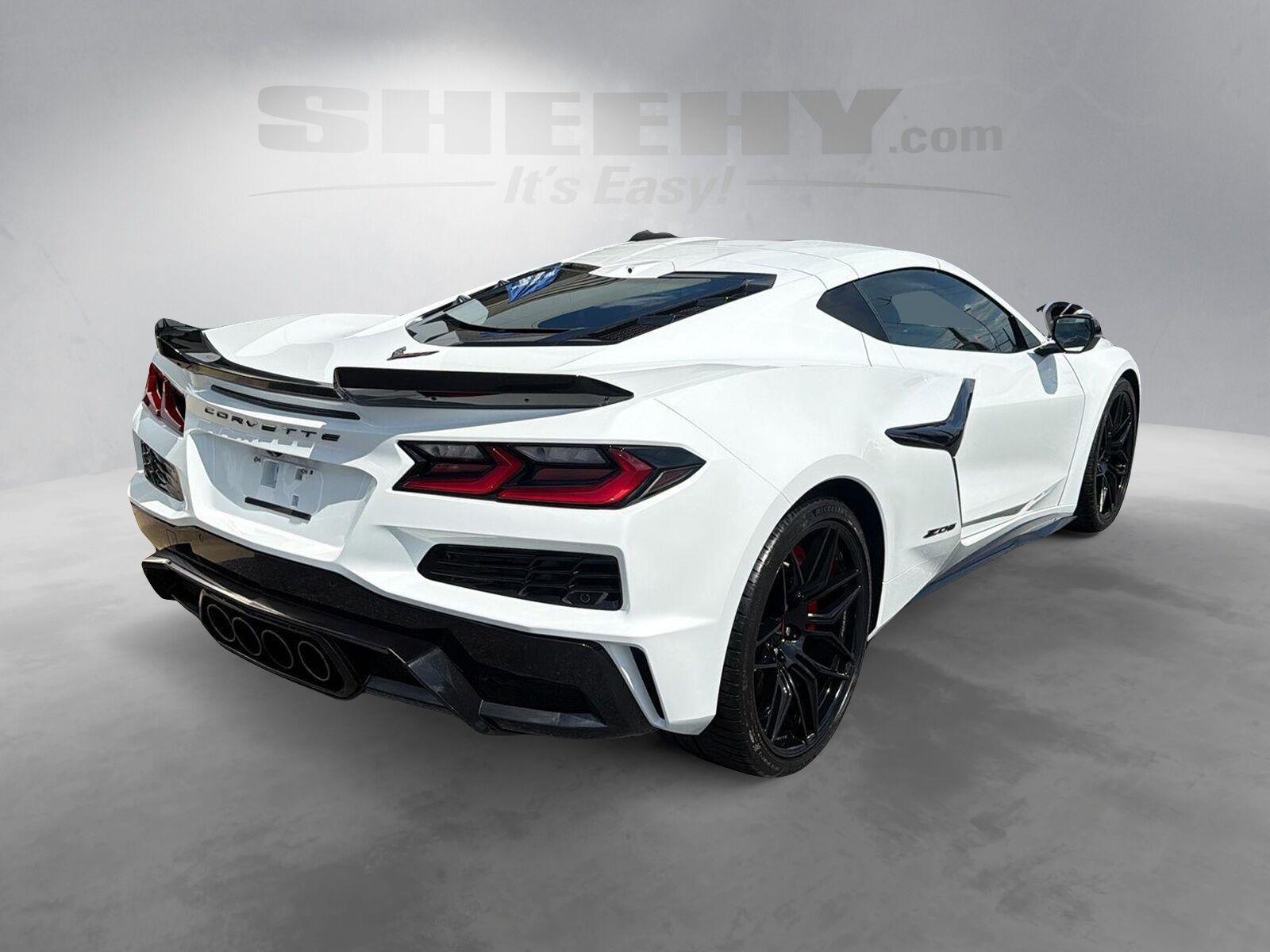 Used 2025 Arctic White Chevrolet 2LZ image 10